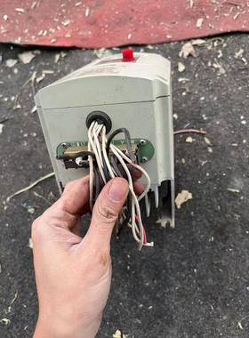 变频器TOS130G3-4-075.,0.75kw,