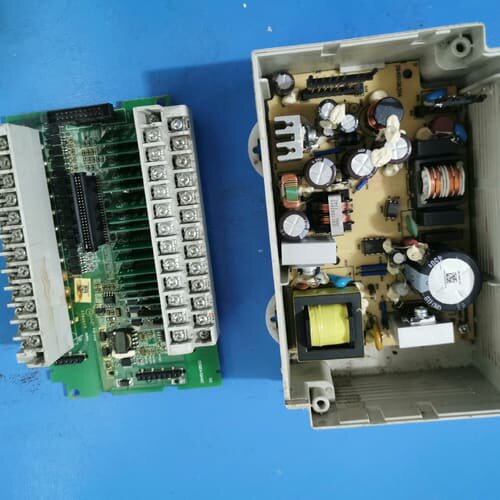 PLC DVP32EH00T3 电源板，中板