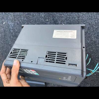 汇川3.7 KW变频器，MD320NT3.7GB-51,