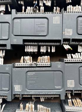 几乎的TM100C24RN PLC ，，几乎没划痕