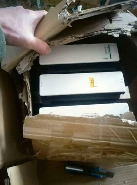 并网接触器：LC1F630P7S011,不带原包装