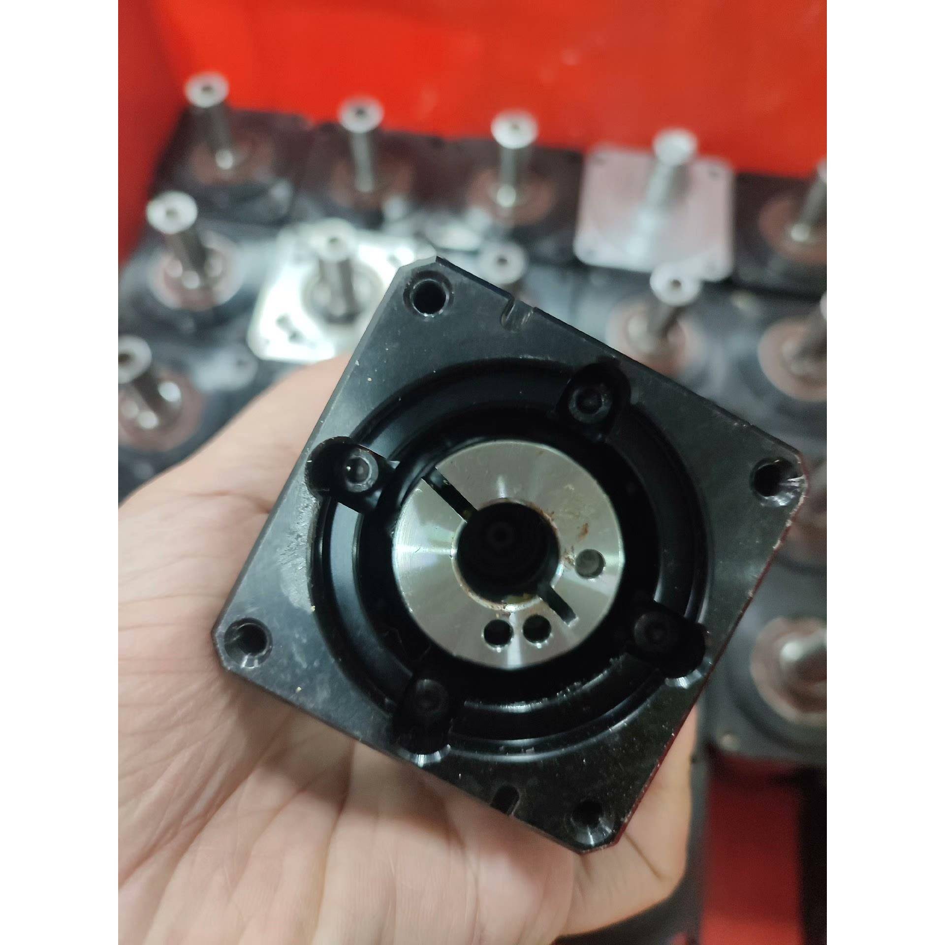 PF60L1-010-P2-S2-14-30-50-70-M