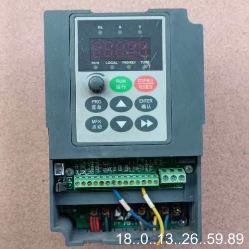 议价万川变频器V8 M 2S 1R5GB（1.5KW）400HZ