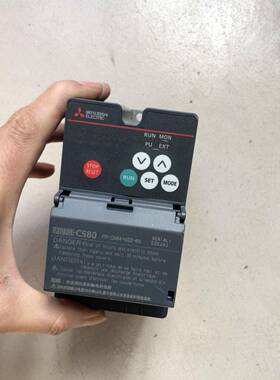 变频器 FR-CS84-022-60，片，通电没显