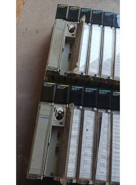 PLC 140CPS11420 140CPU1130