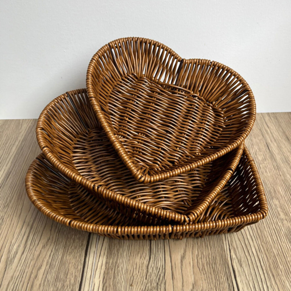 Heart-Shaped Woven Storage Basket Multi-Uses Simulation