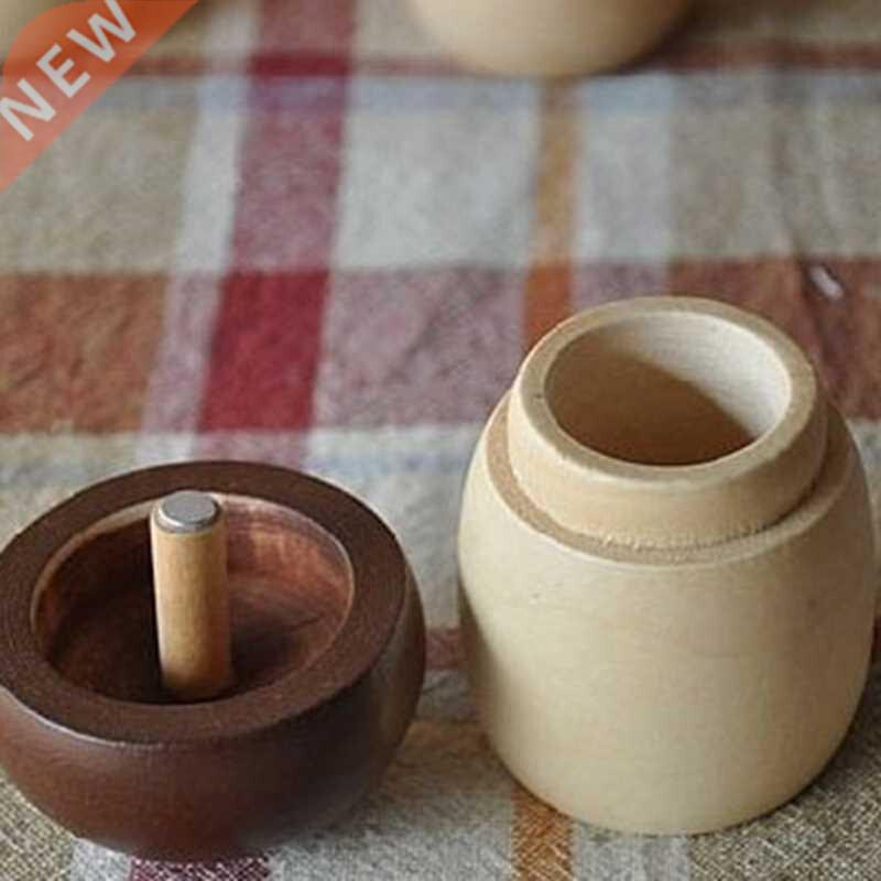 Creative Mushroom-shaped Magnetic Paper Clip Dispenser Lovel