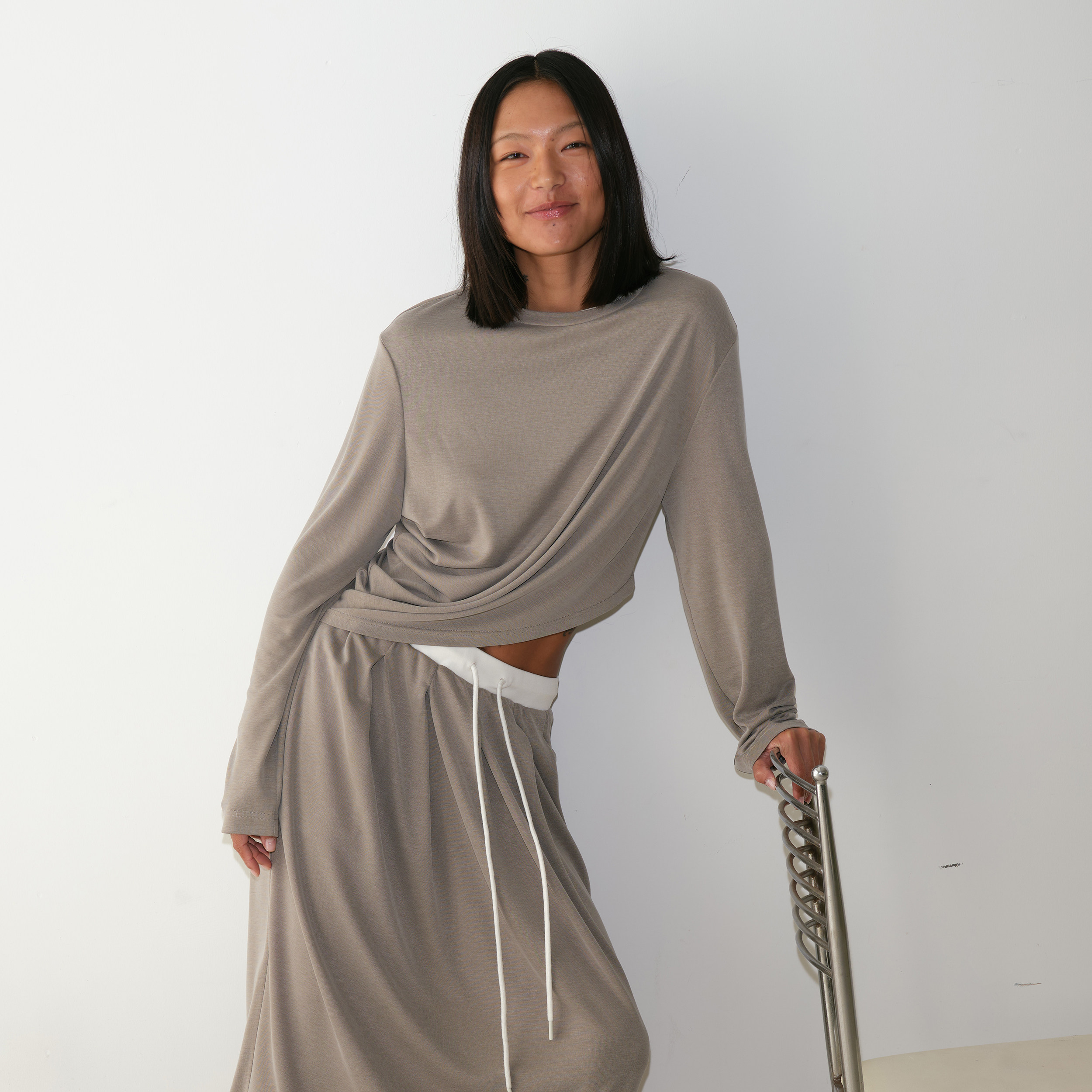 【佳雪佳敏直播精选】PHISM26年春夏新品不对称长袖T女款T