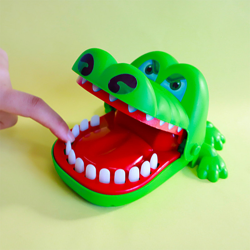咬手鳄鱼按牙齿互动整蛊玩具课堂抽签教具儿童娱乐趣味教学咬手指