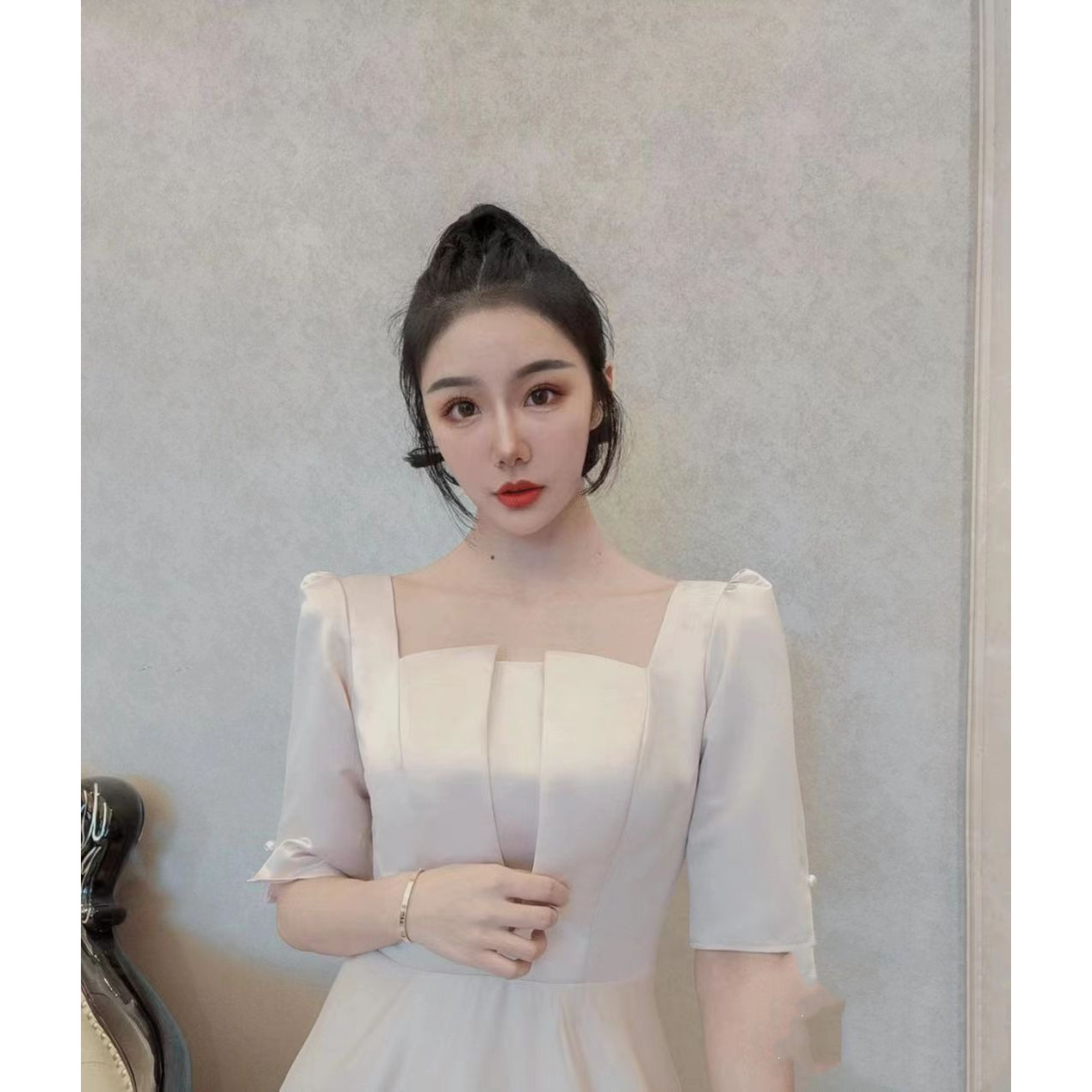 缎面伴娘服平时可穿2024新款夏季法式姐妹团礼服裙遮肉显瘦女长袖