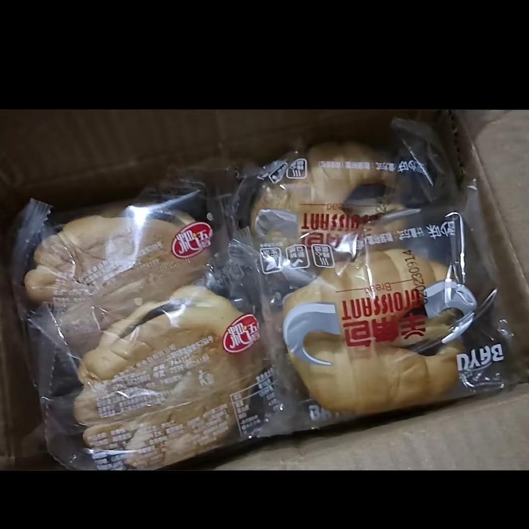 粑语水果夹心味面包营养早餐食品羊角小咸面包即食饱腹独立小包装