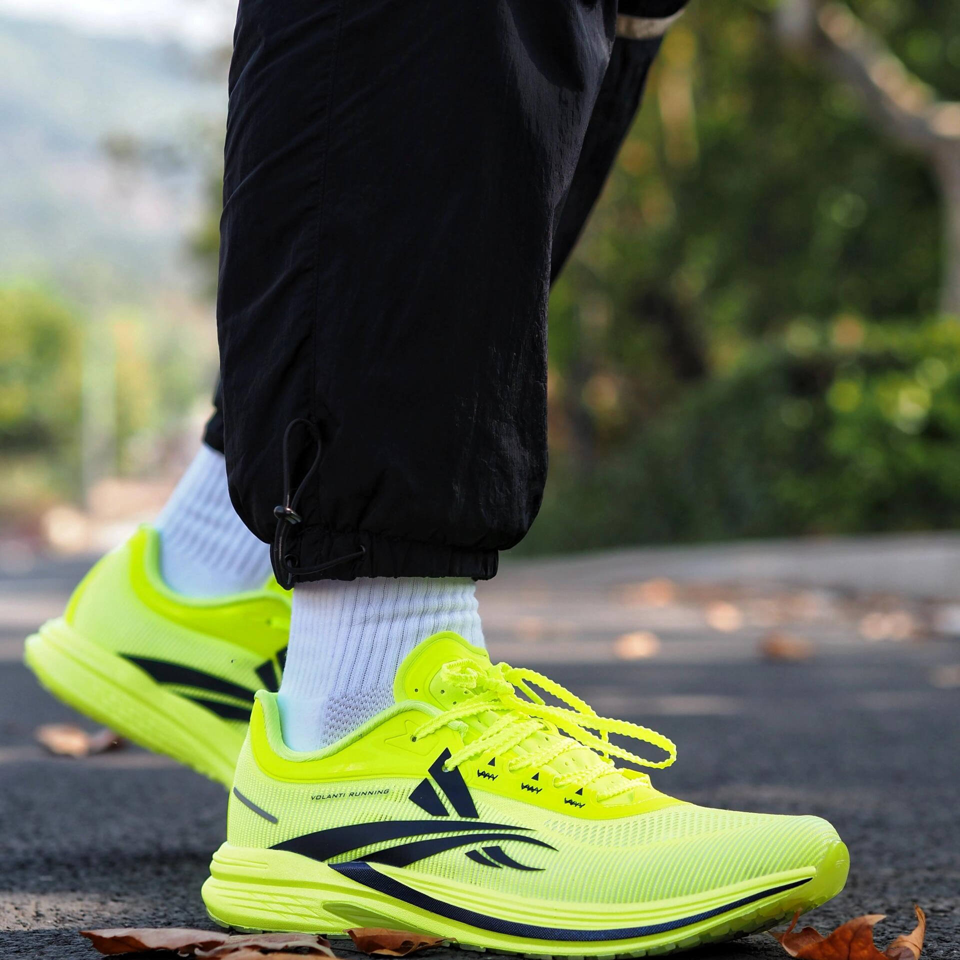 沃兰迪911梦幻闪电跑步鞋学生碳板体测专用竞速跳远训练运动跑鞋