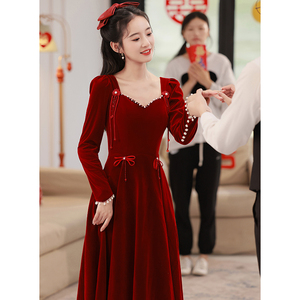 速发高级感时酒服新娘酒婚色长袖丝绒方领订红礼服连衣裙平敬可穿