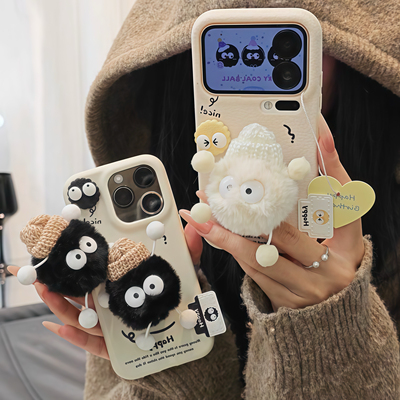 可爱happy煤球适用iPhone17promax苹果16手机壳华为Pura70新款毛球贴件荣耀400皮纹tpuvivox200小米17Promax