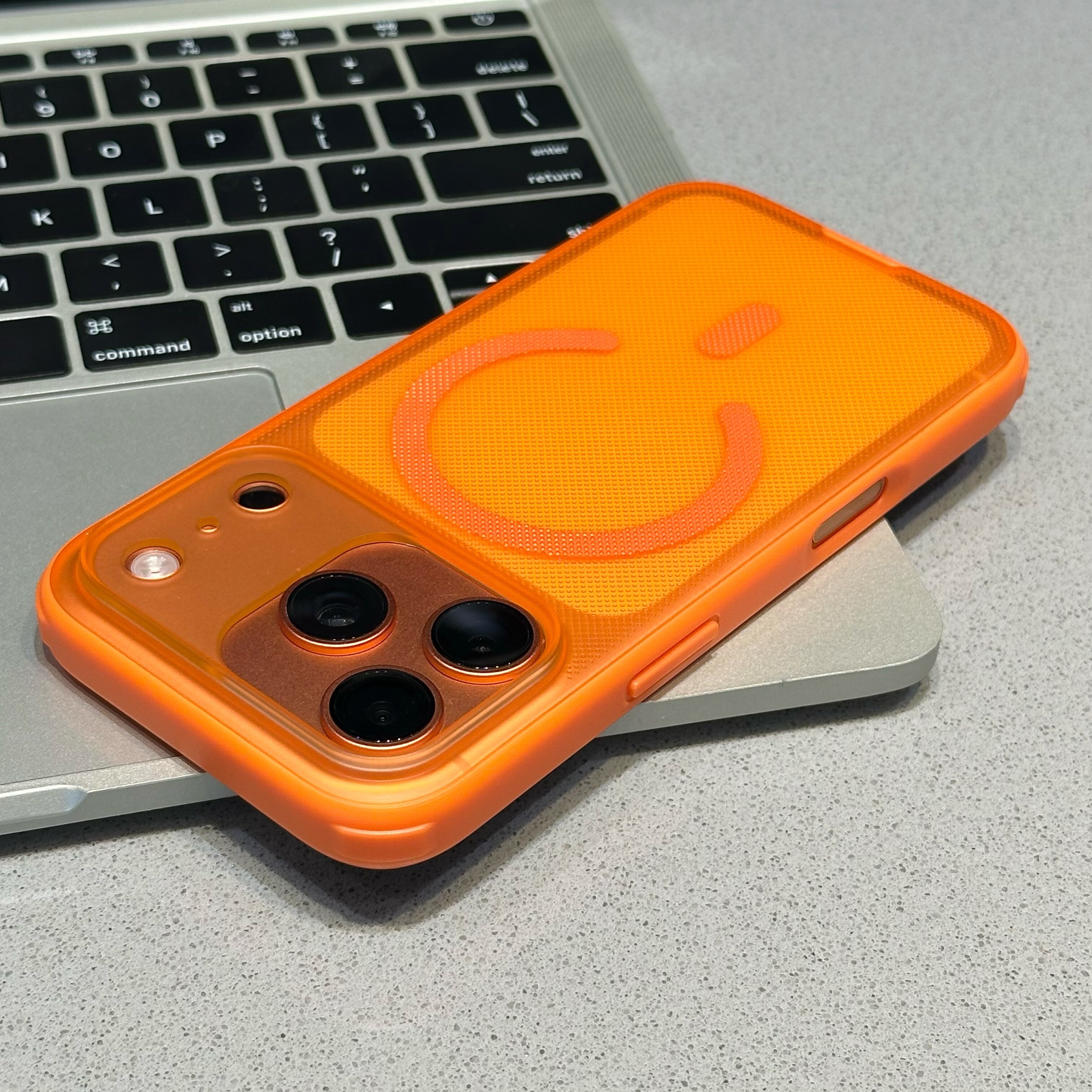 全包波点纹理适用苹果17promax手机壳iphone17pro新款半透明磨砂镜头全包16磁吸保护套15pm轻奢高级14外壳13