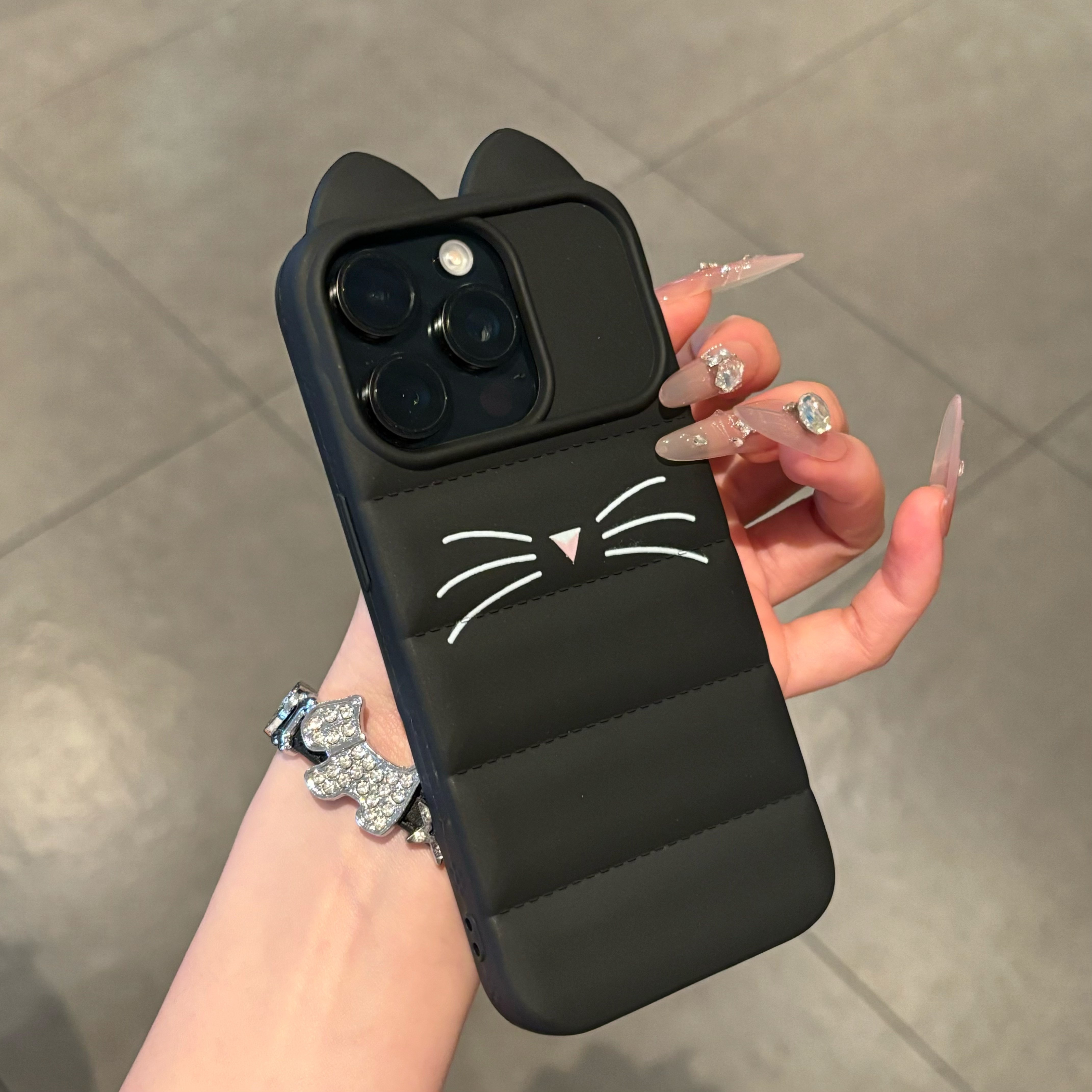 可爱表情胡须猫适用苹果16/17promax立体耳朵手机壳iphone15pro网红超火13/14软12男女新款猫表情防摔15plus