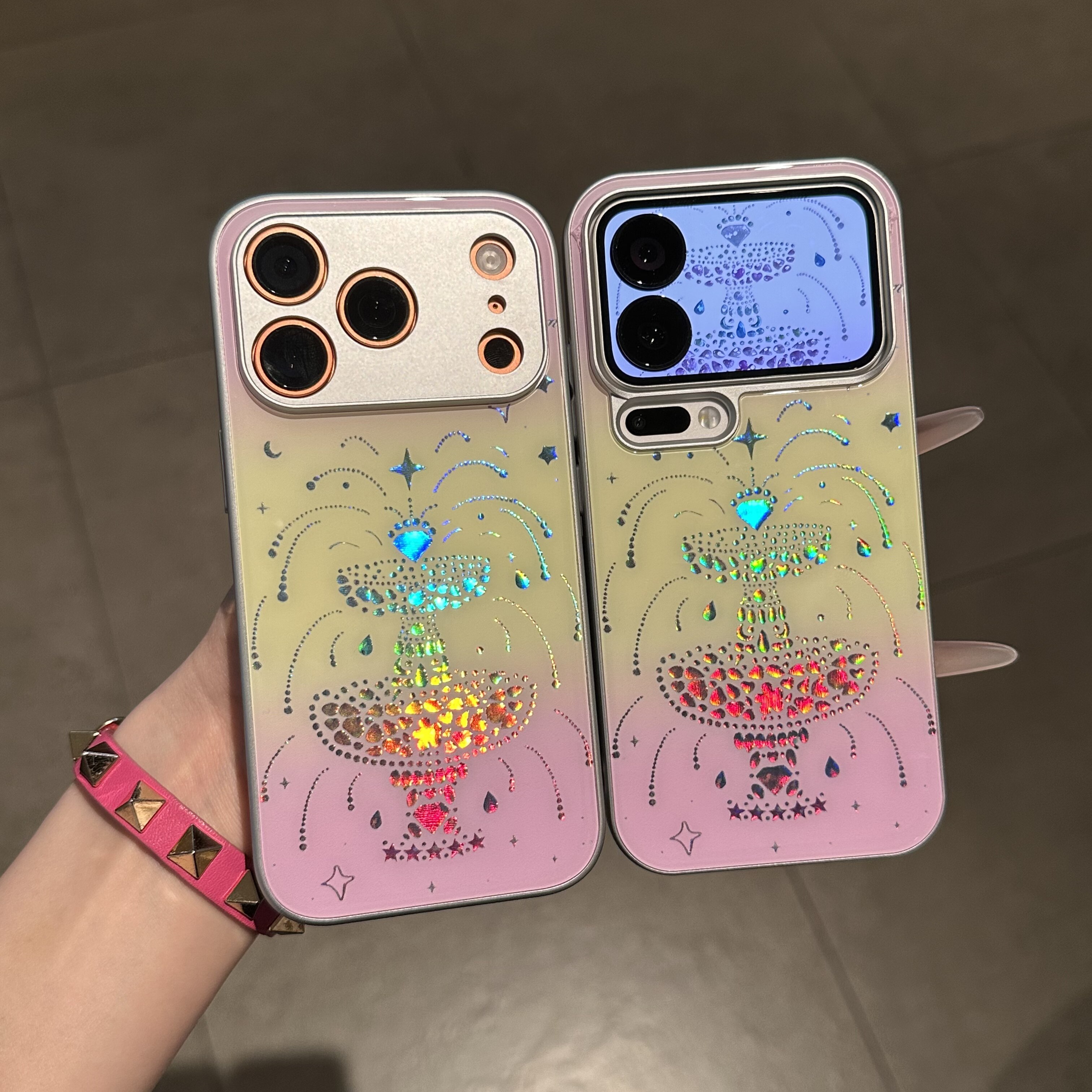渐变粉黄镭射适用苹果17promax手机壳新款碳纤维肤感银iPhone16pro华为mate70保护套小米17pro防摔vivox300软