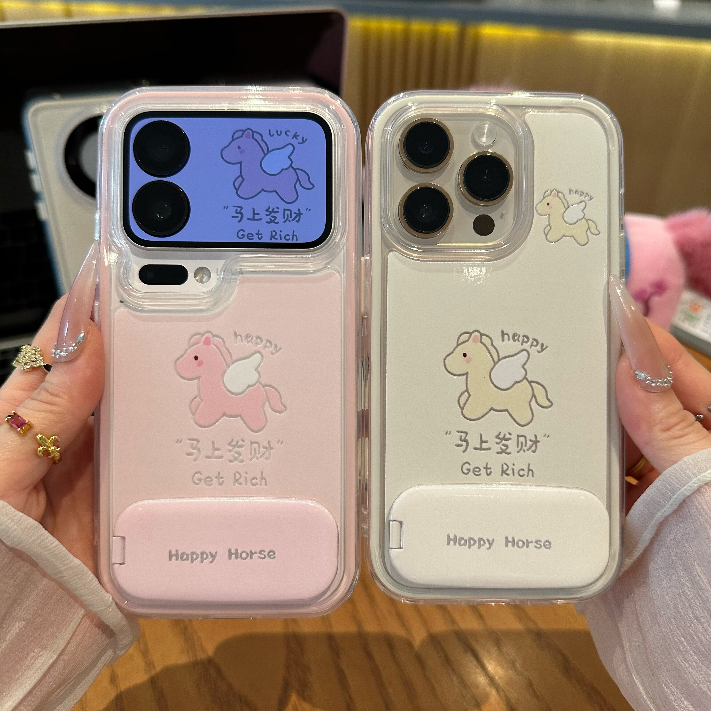 马上发财天使马适用苹果17promax镜面支架手机壳16pro华为mate70新款撞色大孔防摔OPPOReno14/vivox200小米15