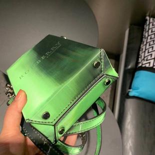 网红工具高级剪发包斜挎包渐变腰包个性 美发剪刀包时尚 潮流高级感