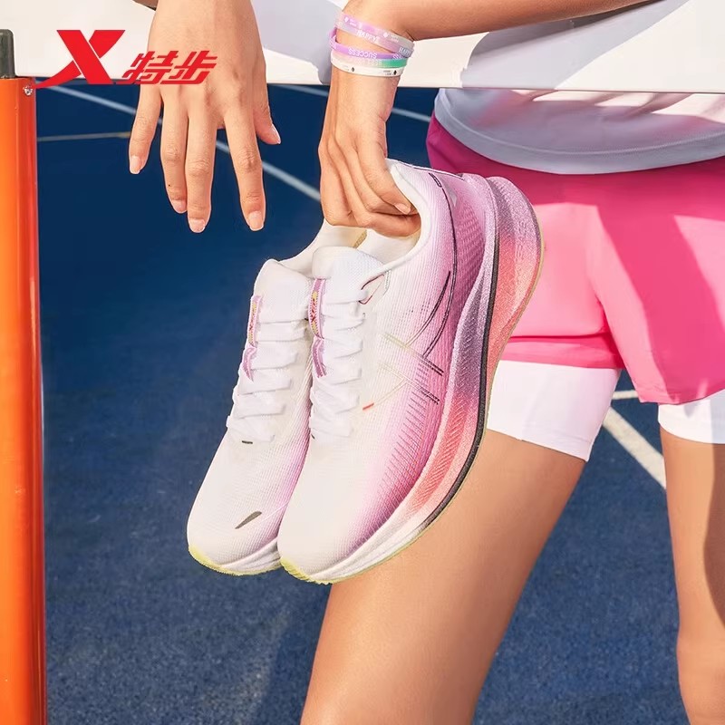 特步360X2.0 LITE女跑鞋2025春夏新款减震回弹运动鞋975118110014