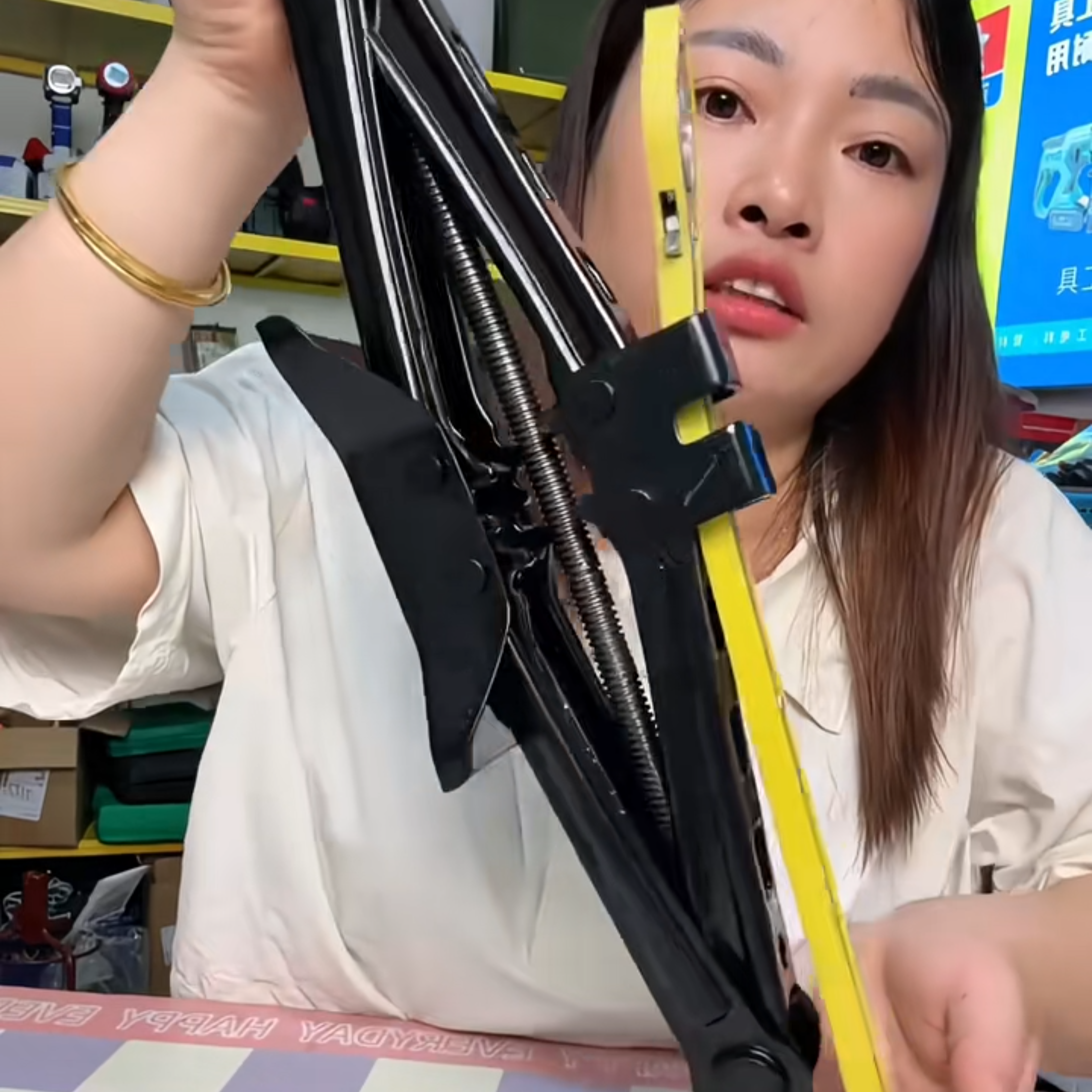 汽车千斤顶液压卧式手摇换胎工具小轿车用随车省力千金顶应急救援