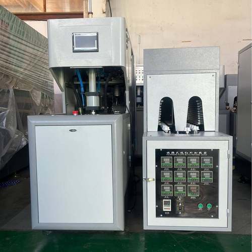 厂家出售塑料吹塑机半自动10升一出一PET水桶吹瓶机