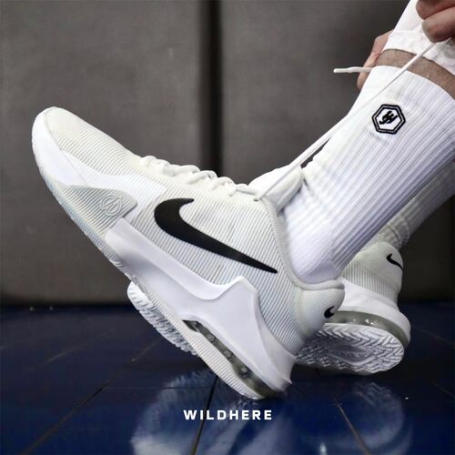 耐克男款AirMaxImpact4篮球鞋