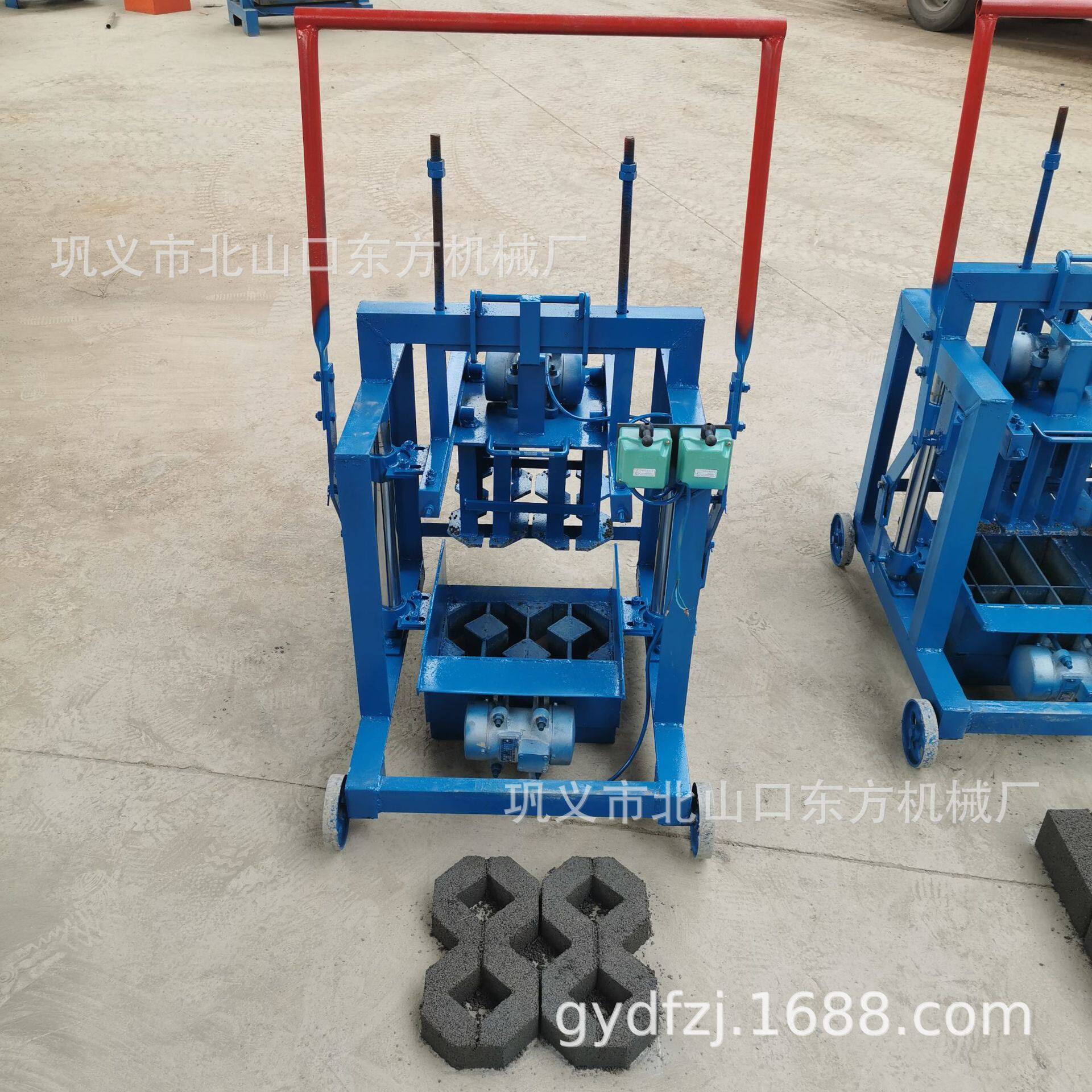 贵州2-45小移动400x200x50八字砖空心砖机操作简单可打多种型号砖