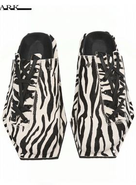 Disark SS25 马毛棺材底勃肯鞋