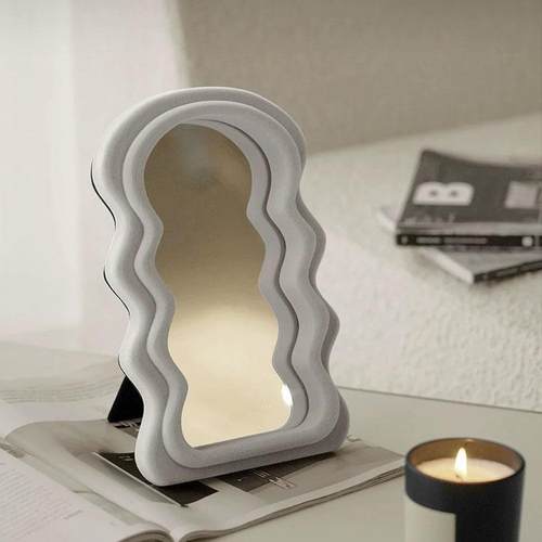 家用桌面桌上台式带灯梳妆镜办公室卧室宿舍学生便携补光镜化妆镜