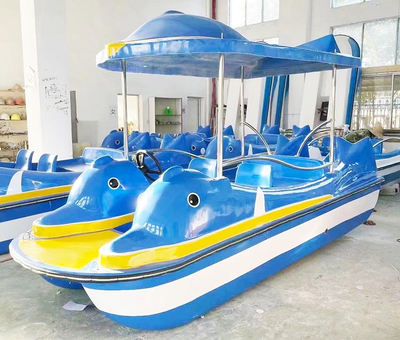 四人卡通电动船公园游船 海豚玻璃钢电动船 5人水上电动船 水上乐