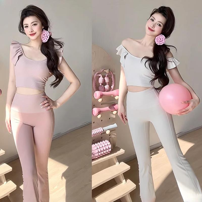 新款瑜伽套装女聚拢收腹显瘦健身服高腰蜜桃提臀裸感微喇瑜伽裤夏