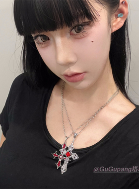 暗黑系红色十字架叠戴项链