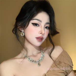 超闪镶钻水滴流苏项链耳环套装轻奢高级感水钻耳坠贵气晚会锁骨链