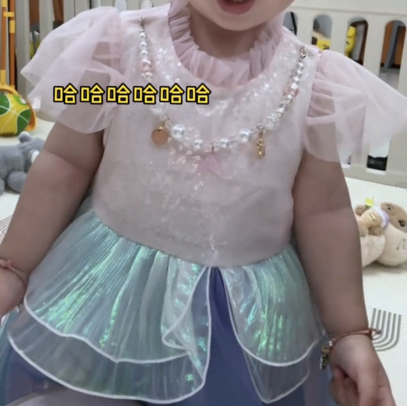 2025新款女童美人鱼连衣裙儿童礼服裙洋气亮片幻彩人鱼姬公主裙子