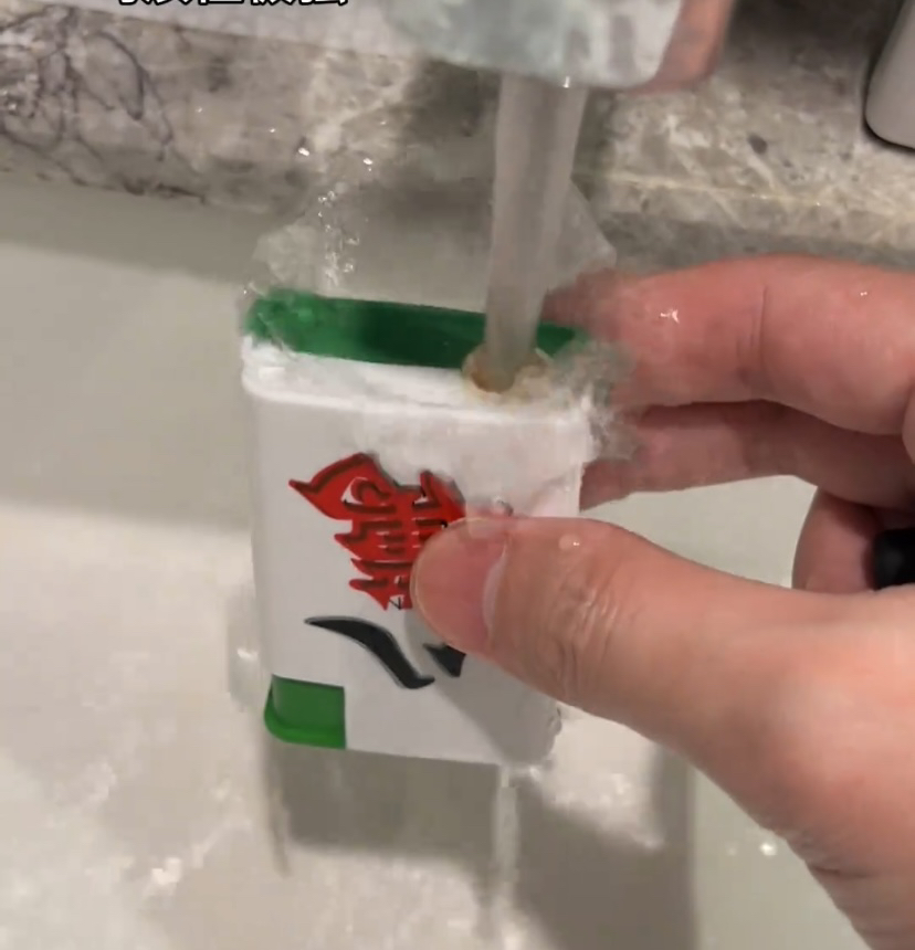 2025新款麻将恶搞创意打火机水枪解压整蛊玩具小水枪玩具喷水枪