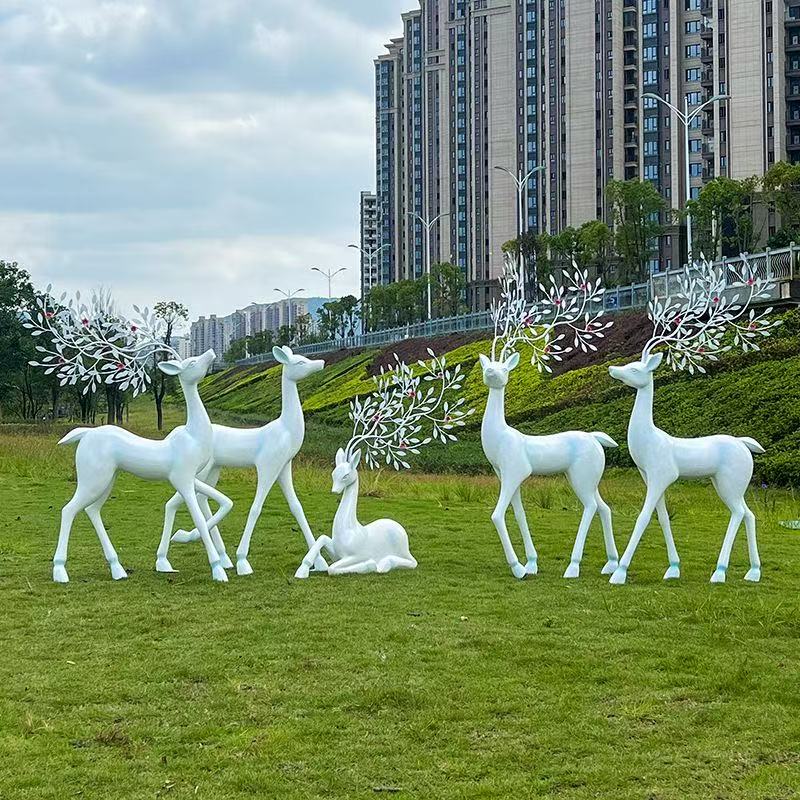 户外公园林景观仿真白鹿玻璃钢动物雕塑售楼部小区梅花鹿装饰摆件