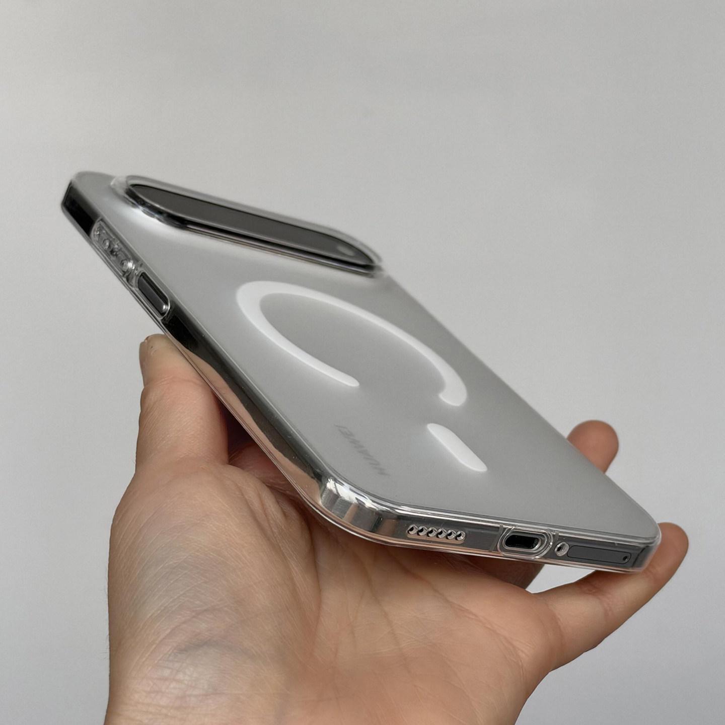 0.08极薄pc不会黄磁吸冰雾适用华为puraxview新mate80promax手机壳70磨砂小米17pro透明60裸机手感magic8无感
