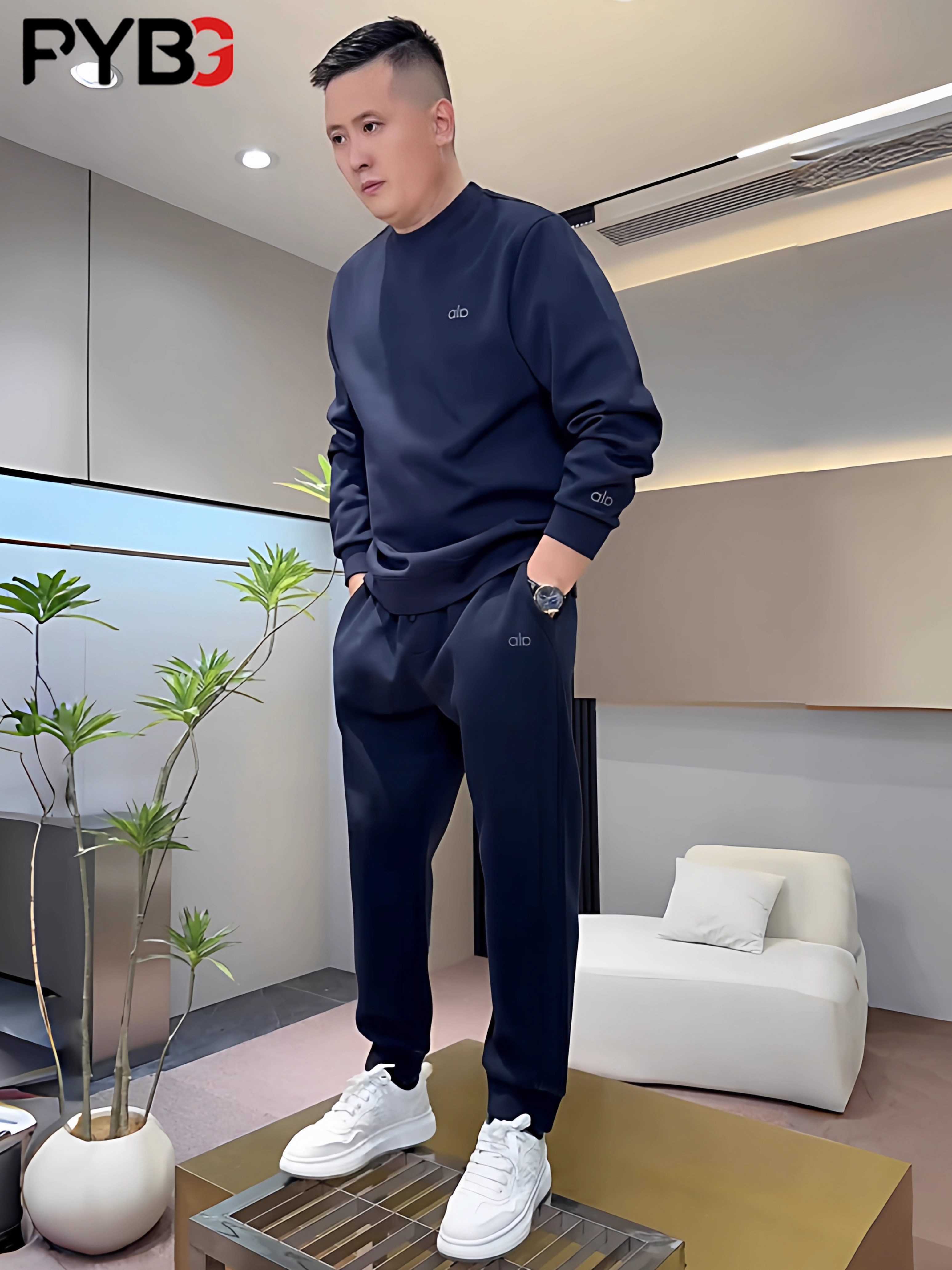 高级感欧货休闲运动套装男士春秋季2025新款潮流圆领卫衣卫裤一套