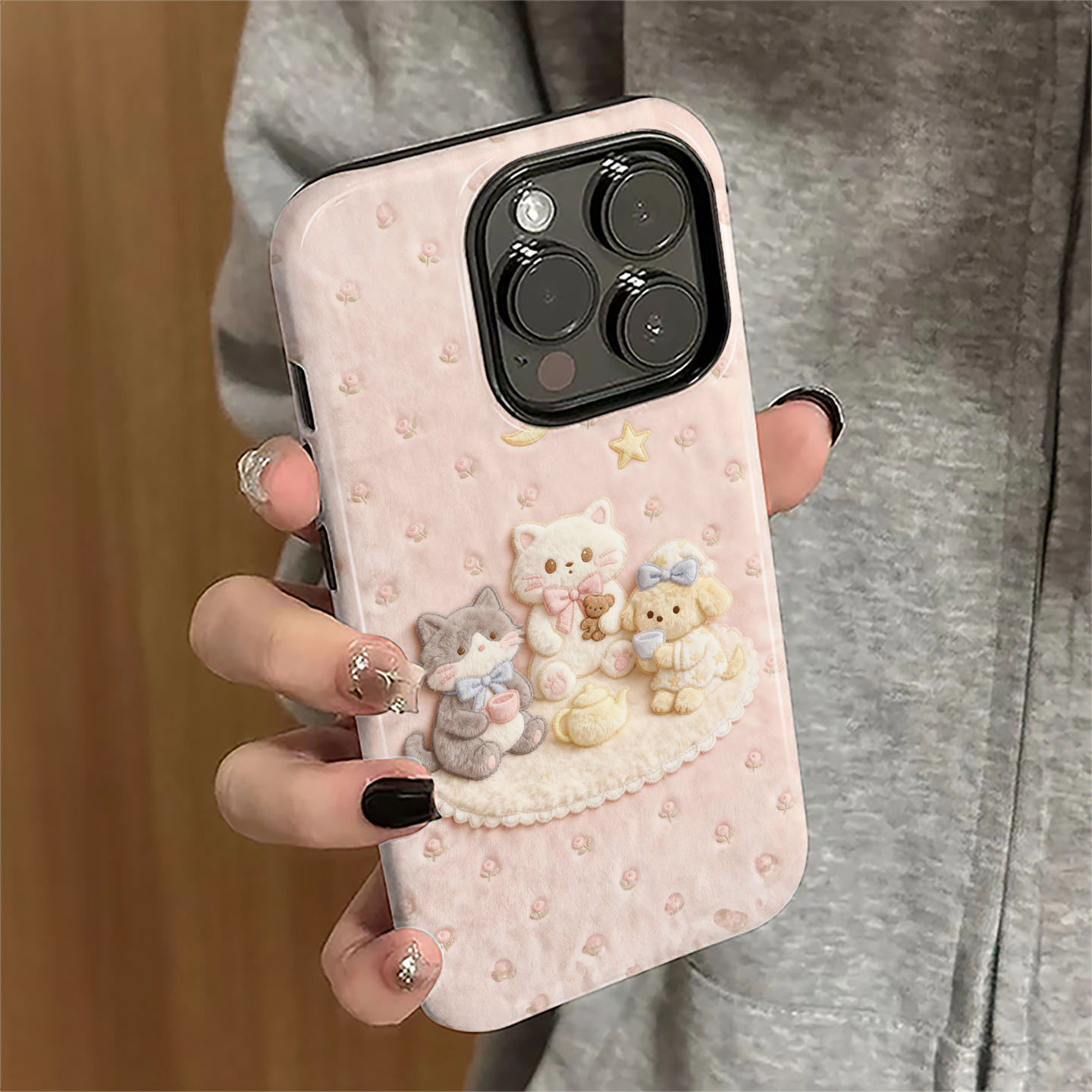 毛绒猫咪适用苹果17pro手机壳iPhone16promax秋冬15pro女13可爱新款14防摔11保护套12卡通xsmax/8/7plus菲林e