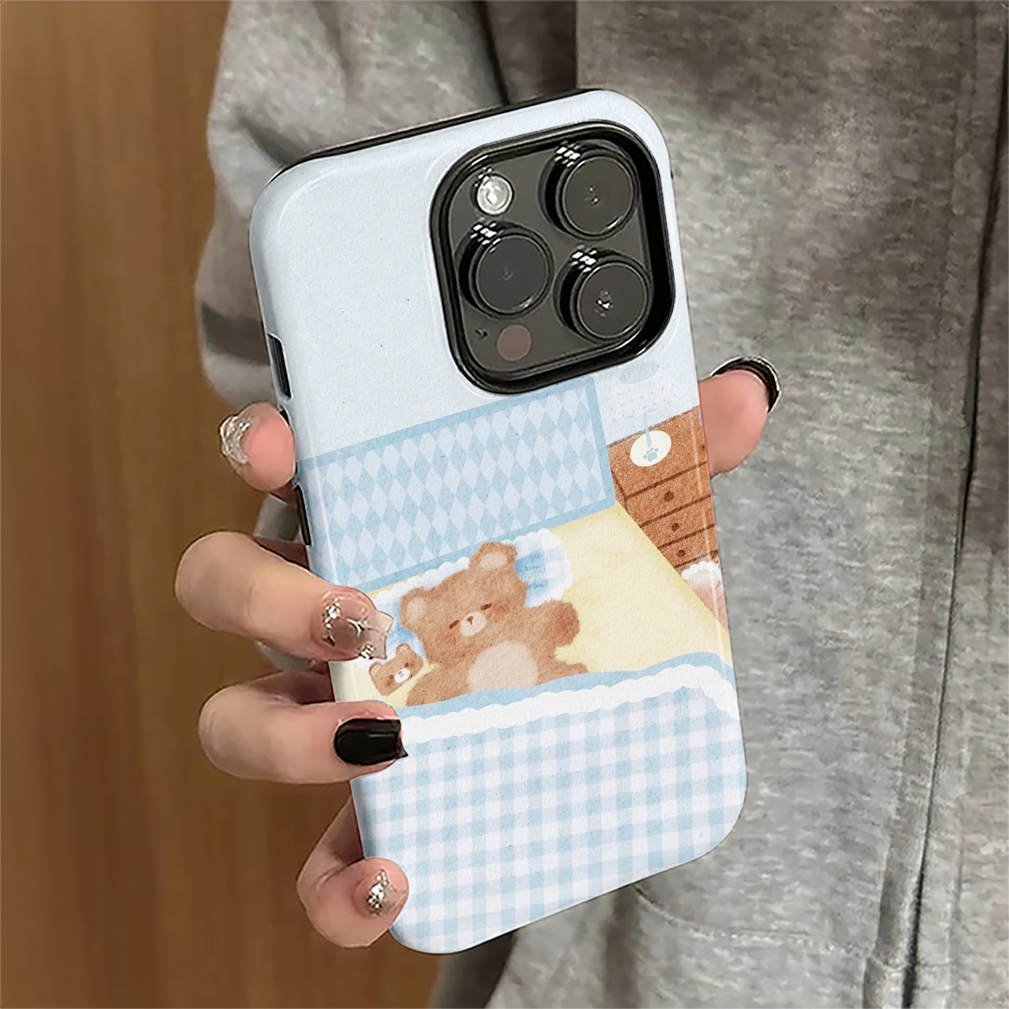 睡觉小熊适用苹果16promax手机壳iPhone17pro卡通ip15pro女13简约14新款xsmax防摔11保护套12可爱8/7plus菲林