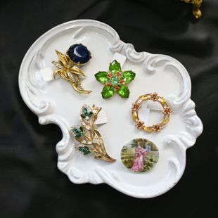 花环 Trifari 任四月复古首饰 陶瓷胸针组 Derose