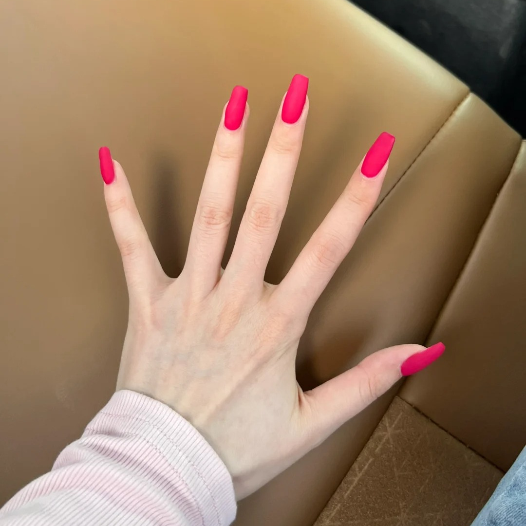 磨砂玫红色显白手工穿戴甲