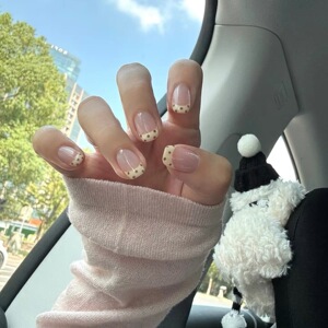 甜粽法式波点奶黄显白手工穿戴甲