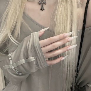 简约乳白色高级手工穿戴甲中长款微透高定显白美甲贴片2026年新款