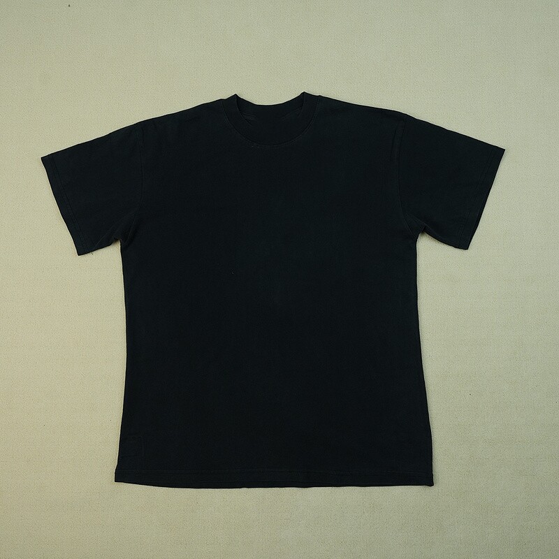 thumbnail for Simple round neck short sleeve T-shirt