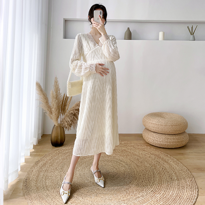 孕妇春秋装法式V领n时尚花边长裙怀孕期潮妈洋气蕾丝裙春季连衣裙