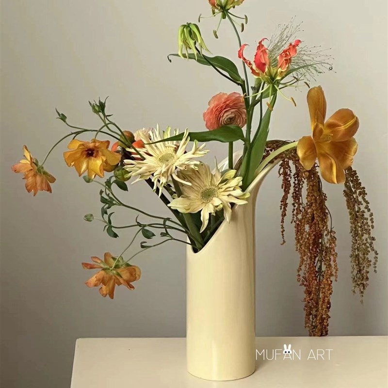 现代简约b创意个性家居装饰客厅卧室桌面摆件奶油风花瓶插花花器