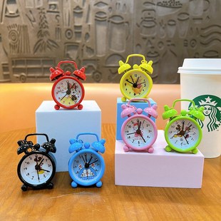 创意迷你小闹钟卡通钥匙扣可爱汽车钥匙链精致情侣包包挂件