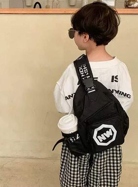 儿童斜挎包男童女童包包小包帅气小男孩子背包潮户外男款运动胸
